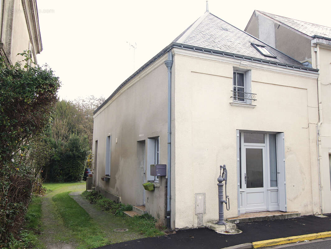 Maison à SAINT-PATERNE-RACAN