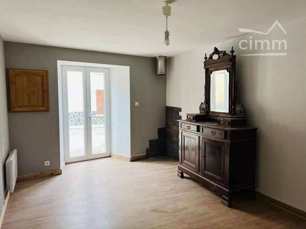 Maison à ROQUEFEUIL