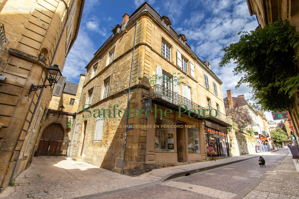 Appartement à SARLAT-LA-CANEDA