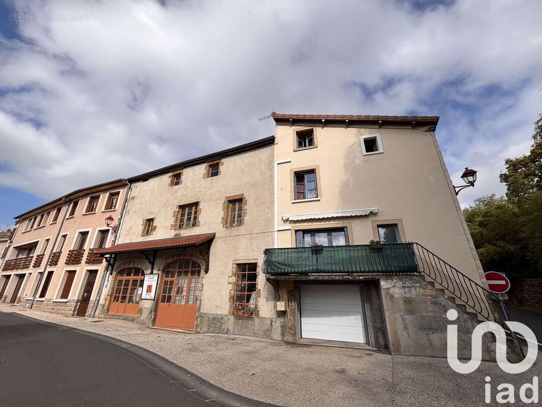 Photo 2 - Maison à VIC-LE-COMTE