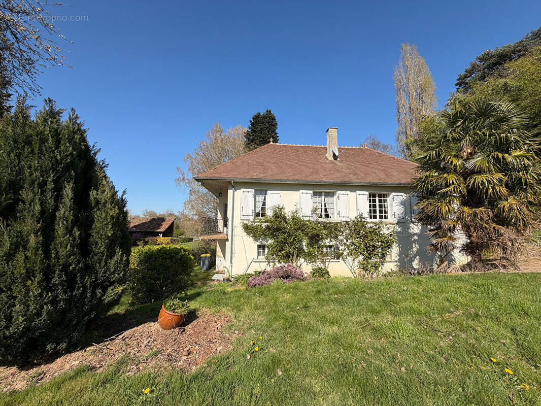 Maison à SAINT-DESIRE