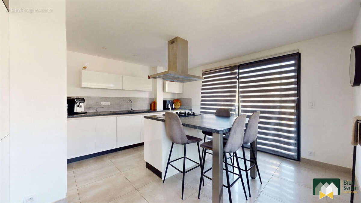 Maison 145 m² à Chartres  - photo 4