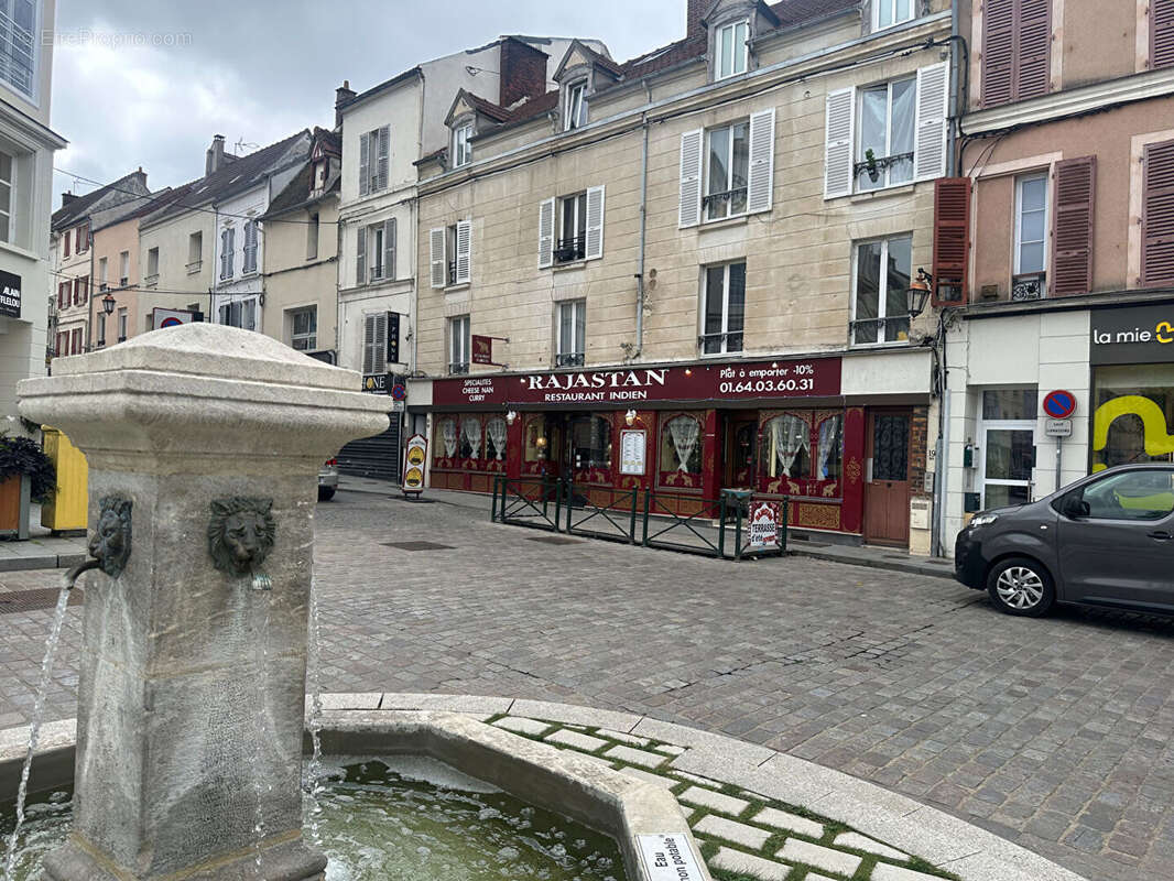 Commerce à COULOMMIERS