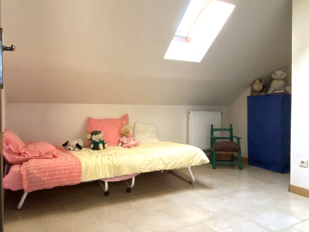 Maison 149 m² à Courtenay  - photo 17