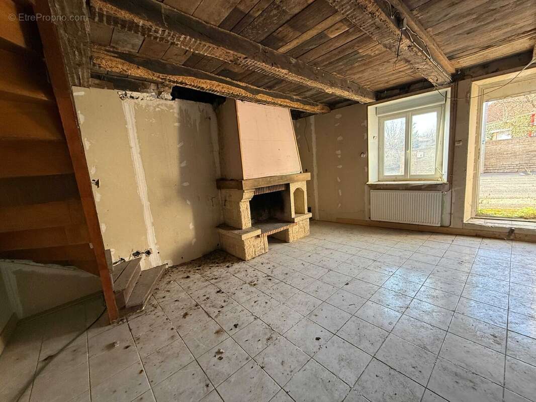 Maison à CHATEAUVILLAIN