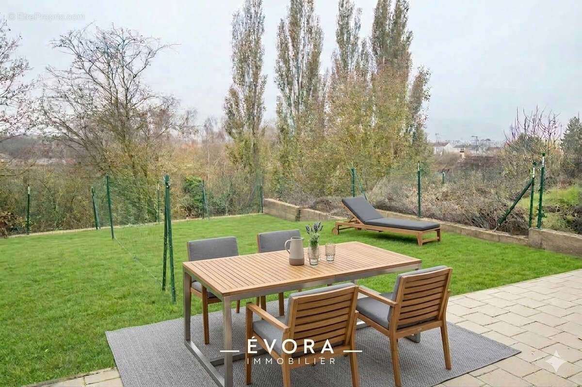 Appartement à VITRY-SUR-ORNE
