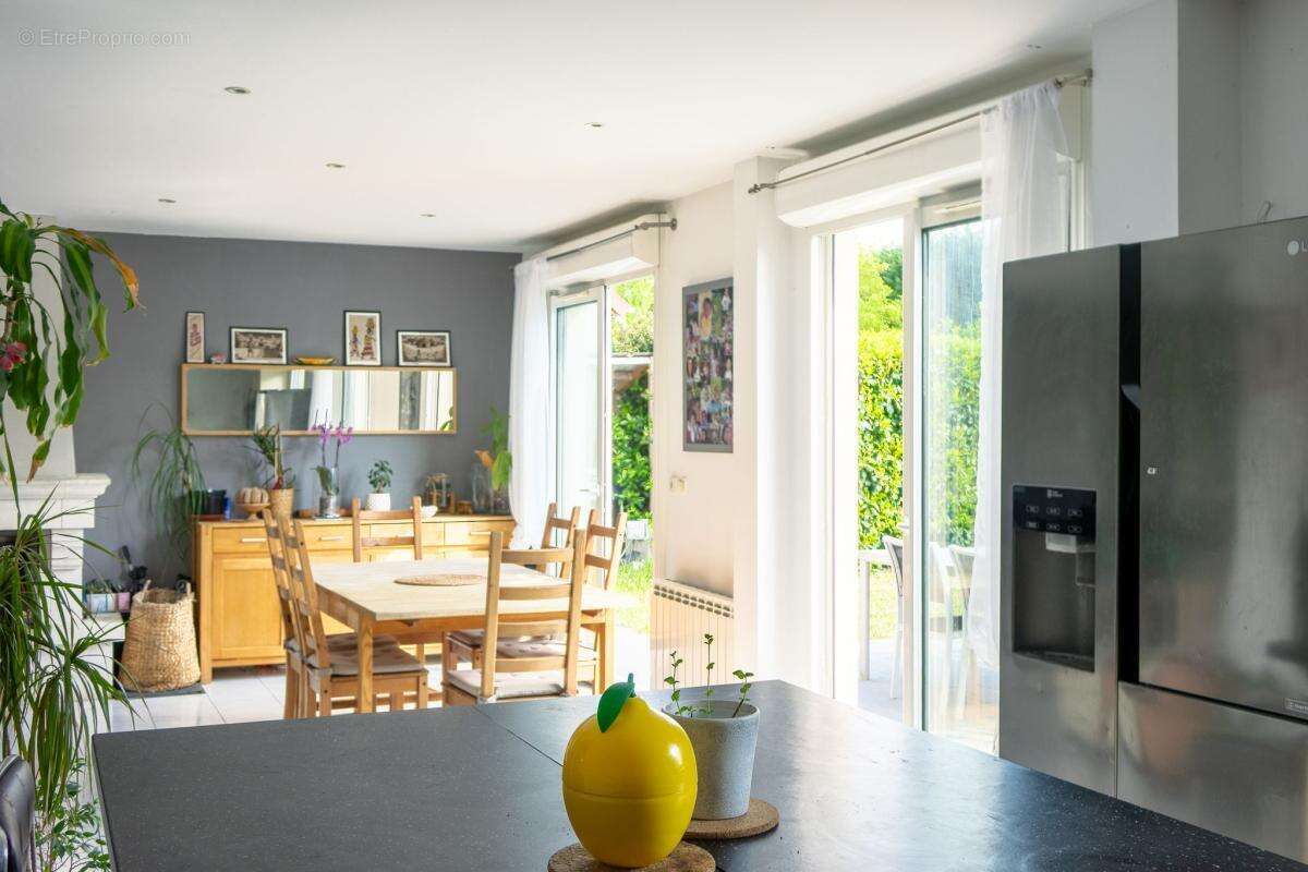   Maison À Vendre avec piscine ​ - photo 3