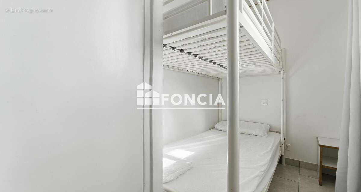 Appartement à VILLENEUVE-LOUBET