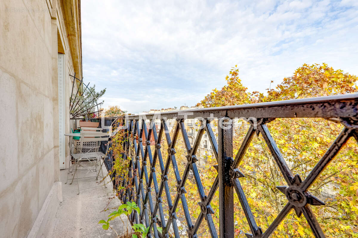 Appartement à PARIS-11E