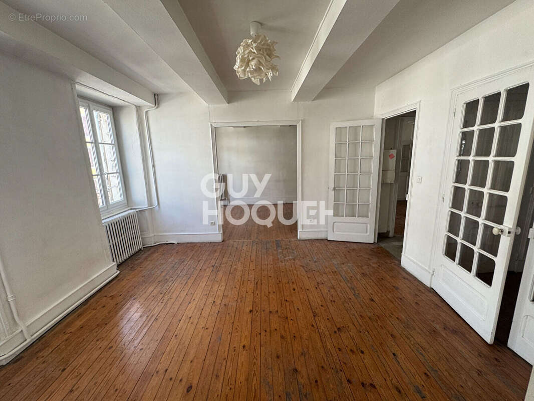 Appartement à AUBENAS