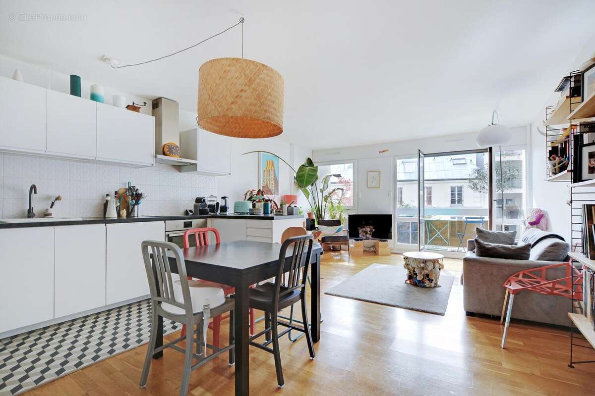 Photo 3 - Appartement à PARIS-11E