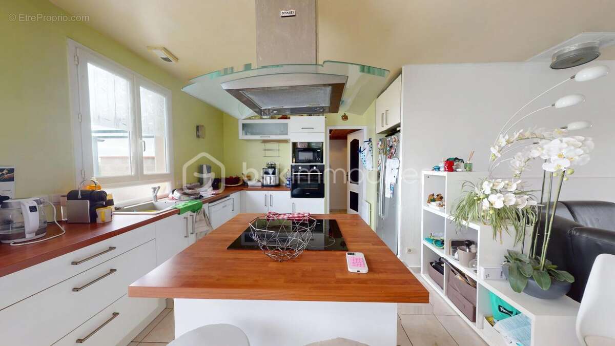 Maison de plain pied - 118m² - Laas - photo 9