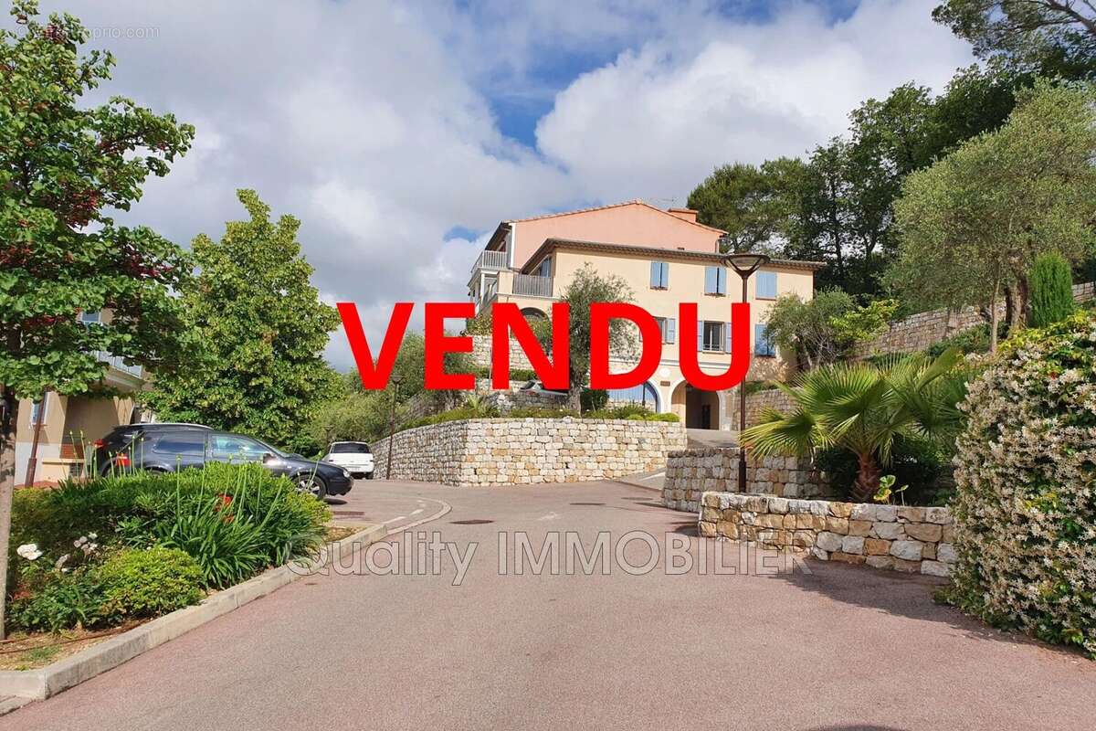 Appartement à LE ROURET