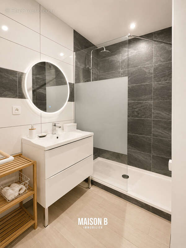 Appartement à MARSEILLE-8E