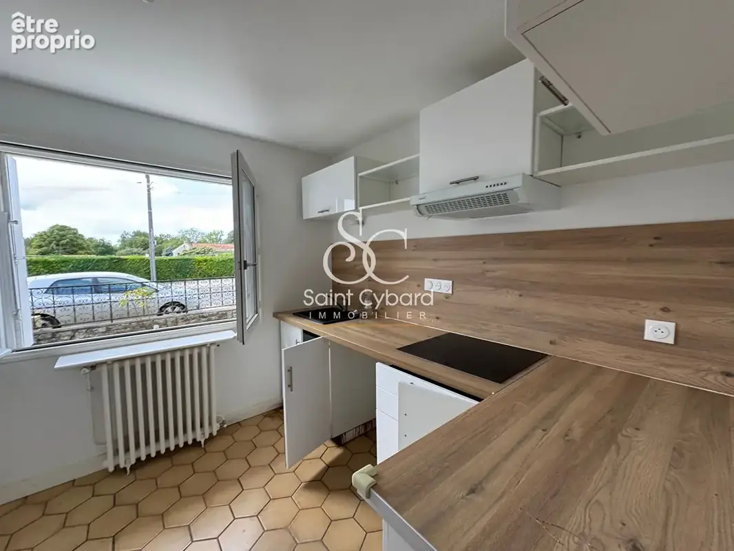 Maison Voeuil et Giget - 3 chambres - photo 5