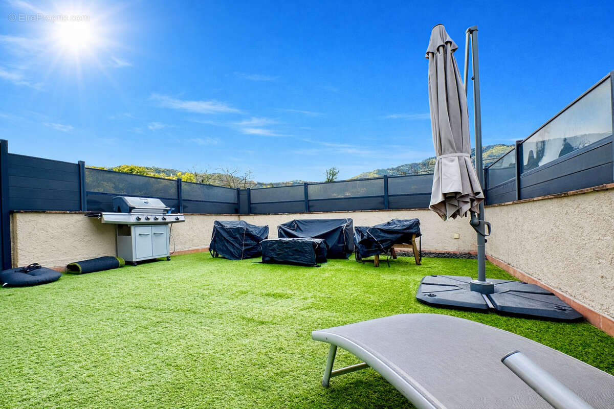 Appartement à PEGOMAS