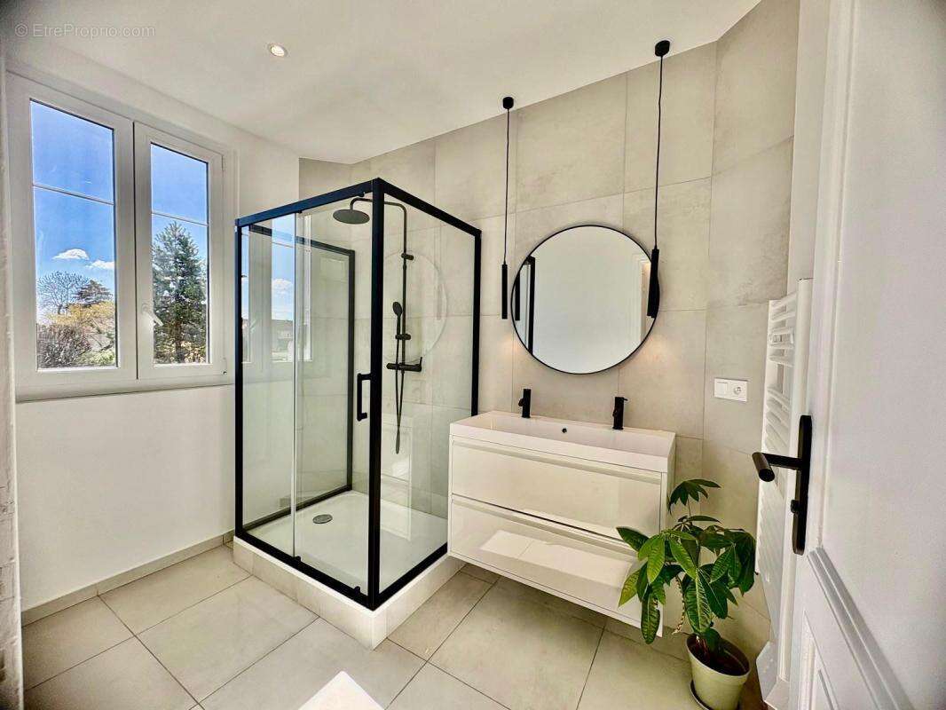 Appartement à CHAMPIGNY-SUR-MARNE