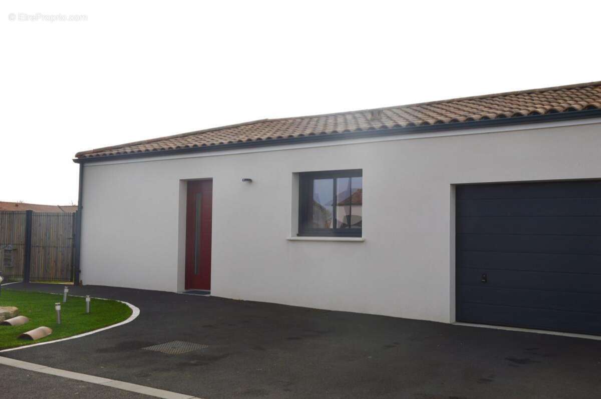 Maison à SAINTE-FLAIVE-DES-LOUPS