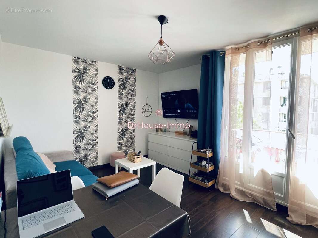 Appartement 41 m² à Vitrolles  - photo 8