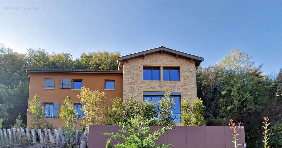 Maison à POLEYMIEUX-AU-MONT-D&#039;OR