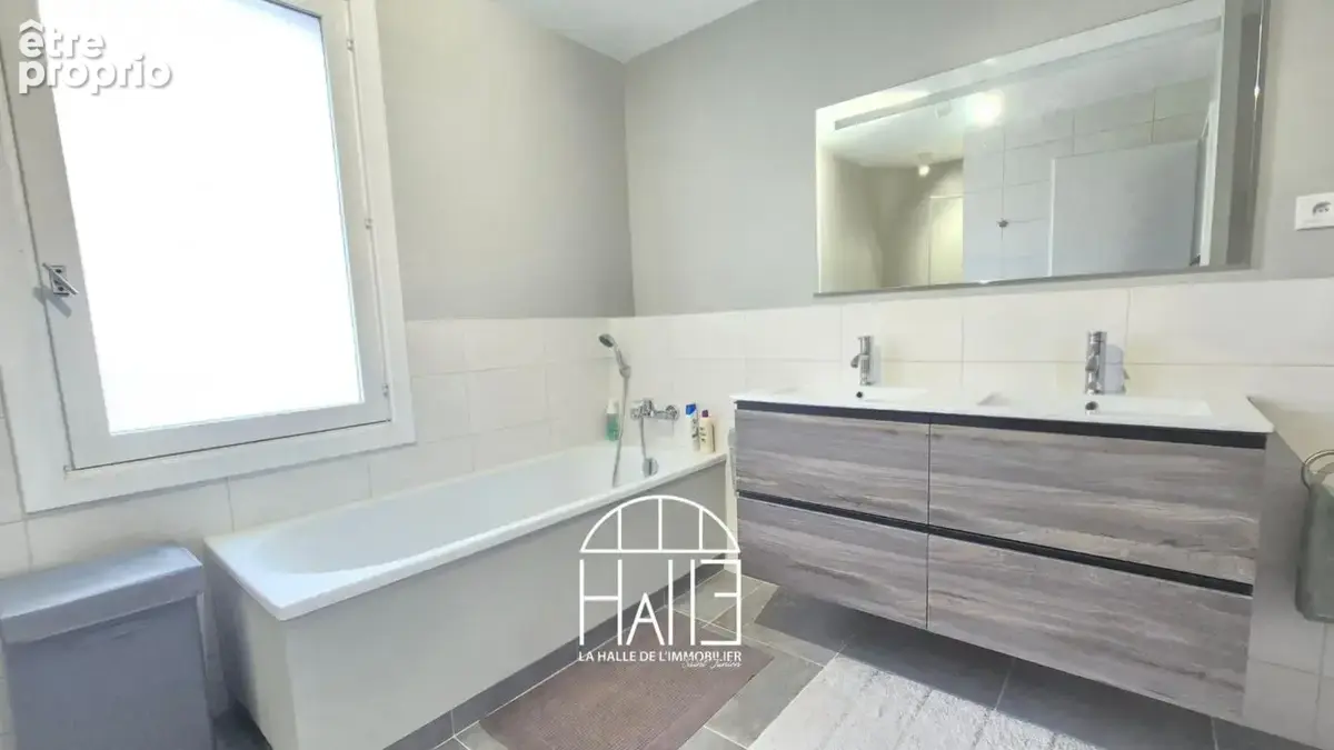 Maison 5 pièces 105 m² à vendre à Chabanais (16150) - photo 13