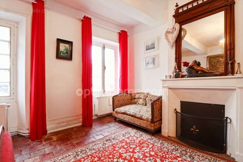 Maison à MAGNAC-LAVAL