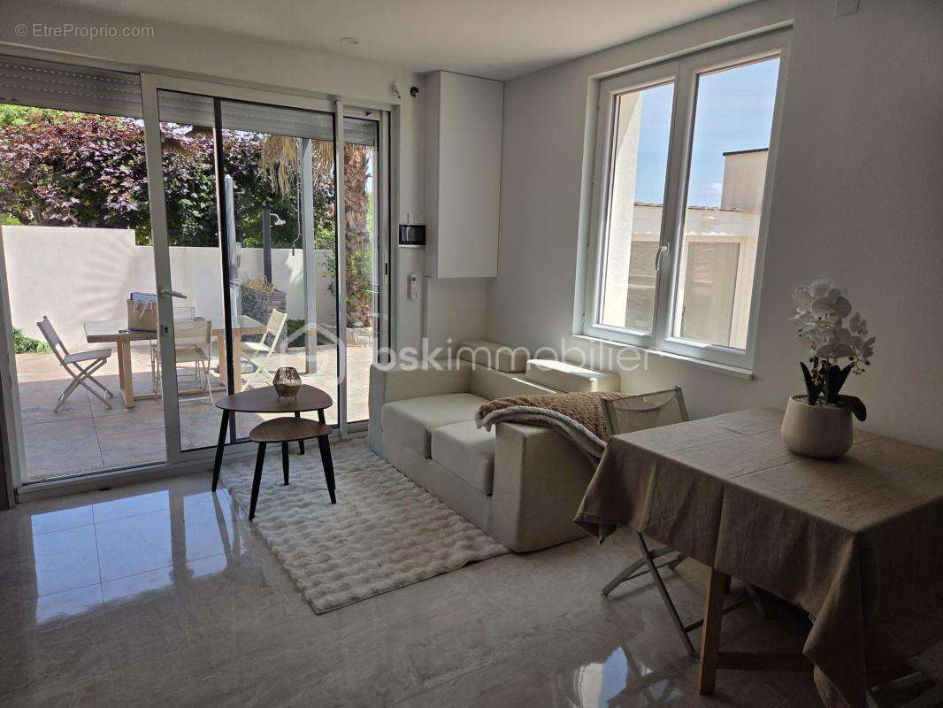 Appartement à SAINT-JEAN-DE-VEDAS