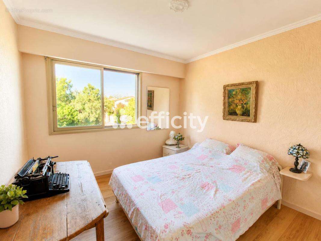 Appartement à LE CANNET