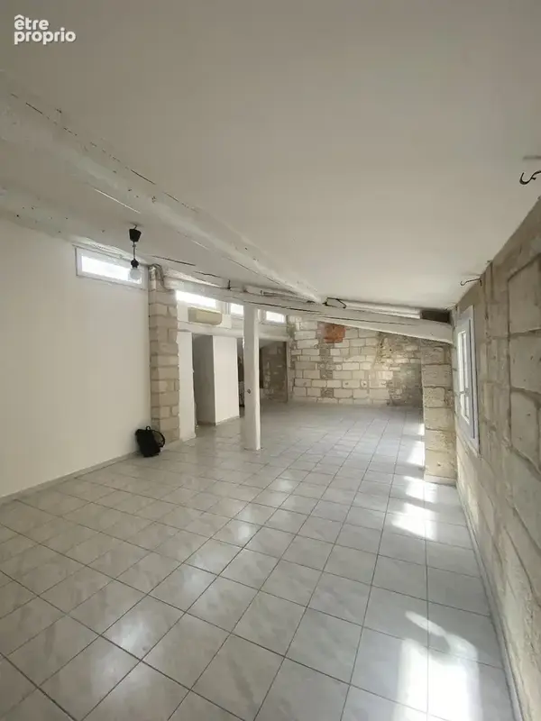À moins de 50 m de la place saint-didier  dernier étag - photo 3