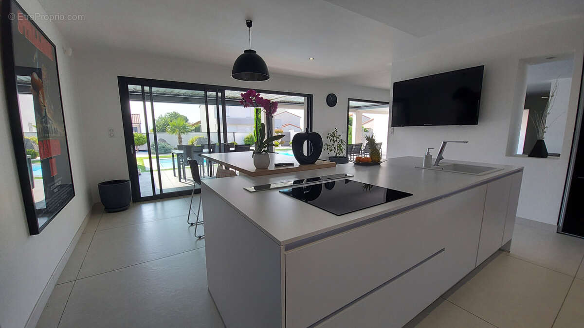 Maison à PONT-DU-CHATEAU