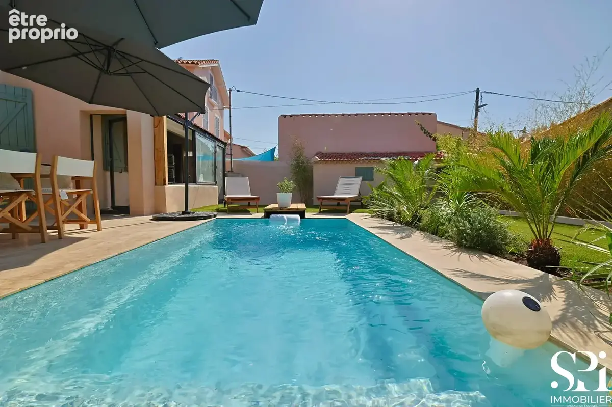 Maison de plain-pied avec piscine, jardin et garage — Toulon, quartier Sainte-Anne / Siblas - photo 2