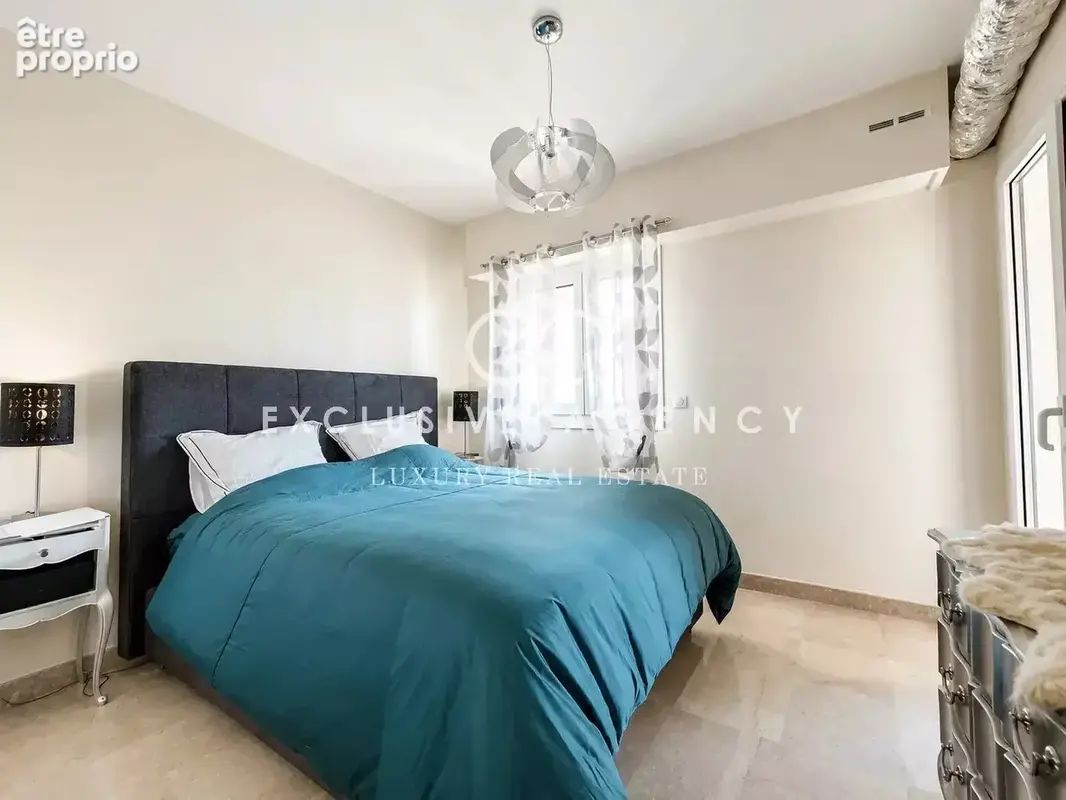Golfe Juan, superbe 3 pièces 66m² avec terrasse et vue mer dans une résidence de prestige - photo 8
