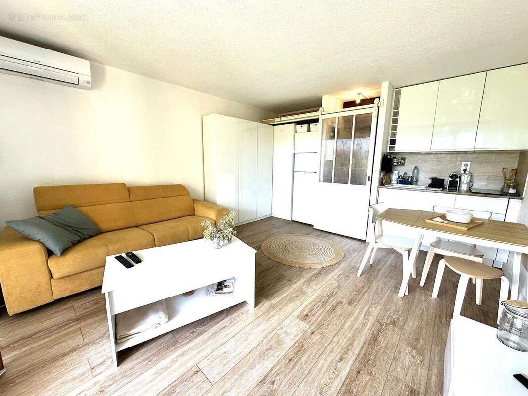 Photo 3 - Appartement à FREJUS
