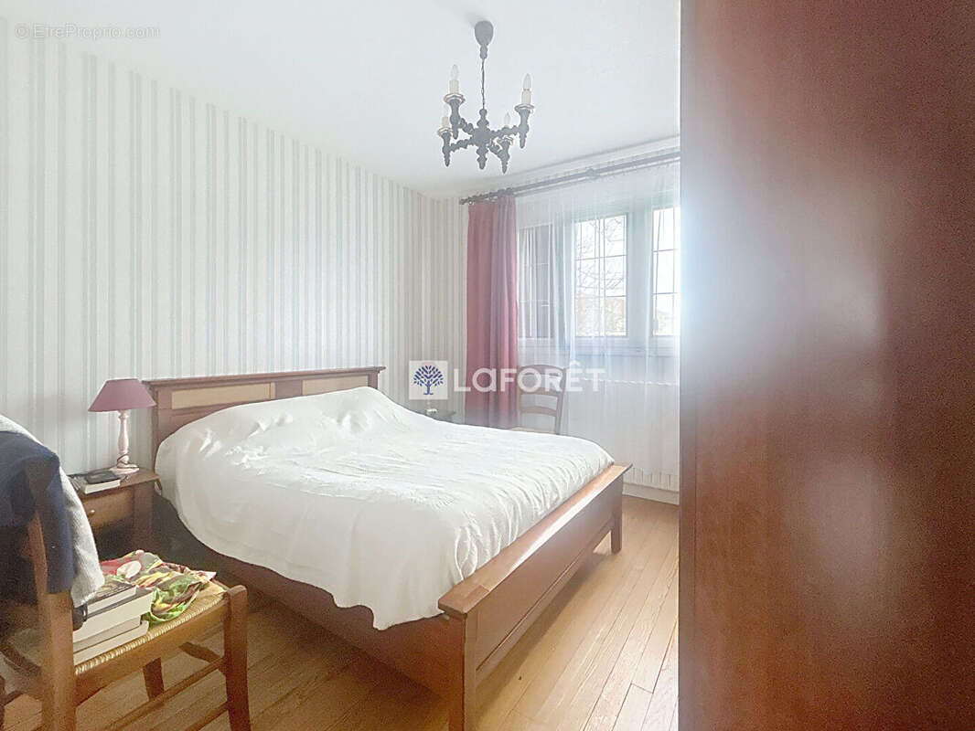 Maison à COUCY-LA-VILLE