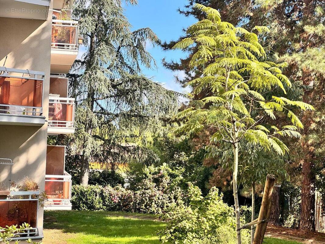   - Appartement à OULLINS