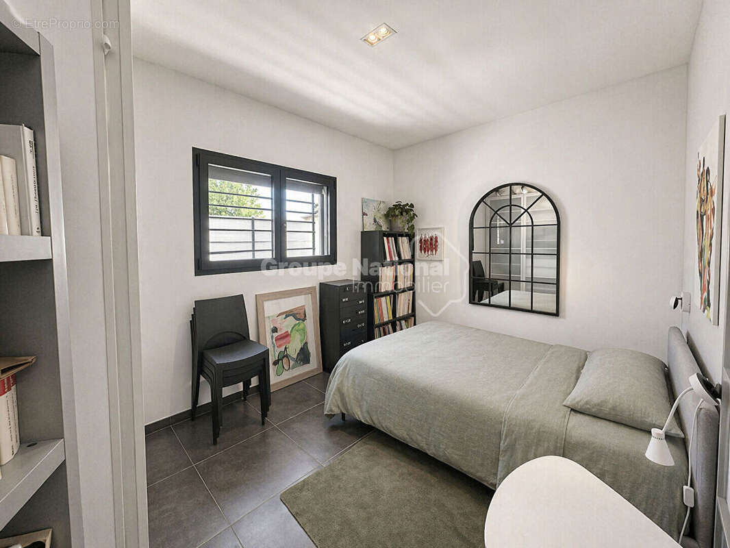 Maison à MORIERES-LES-AVIGNON