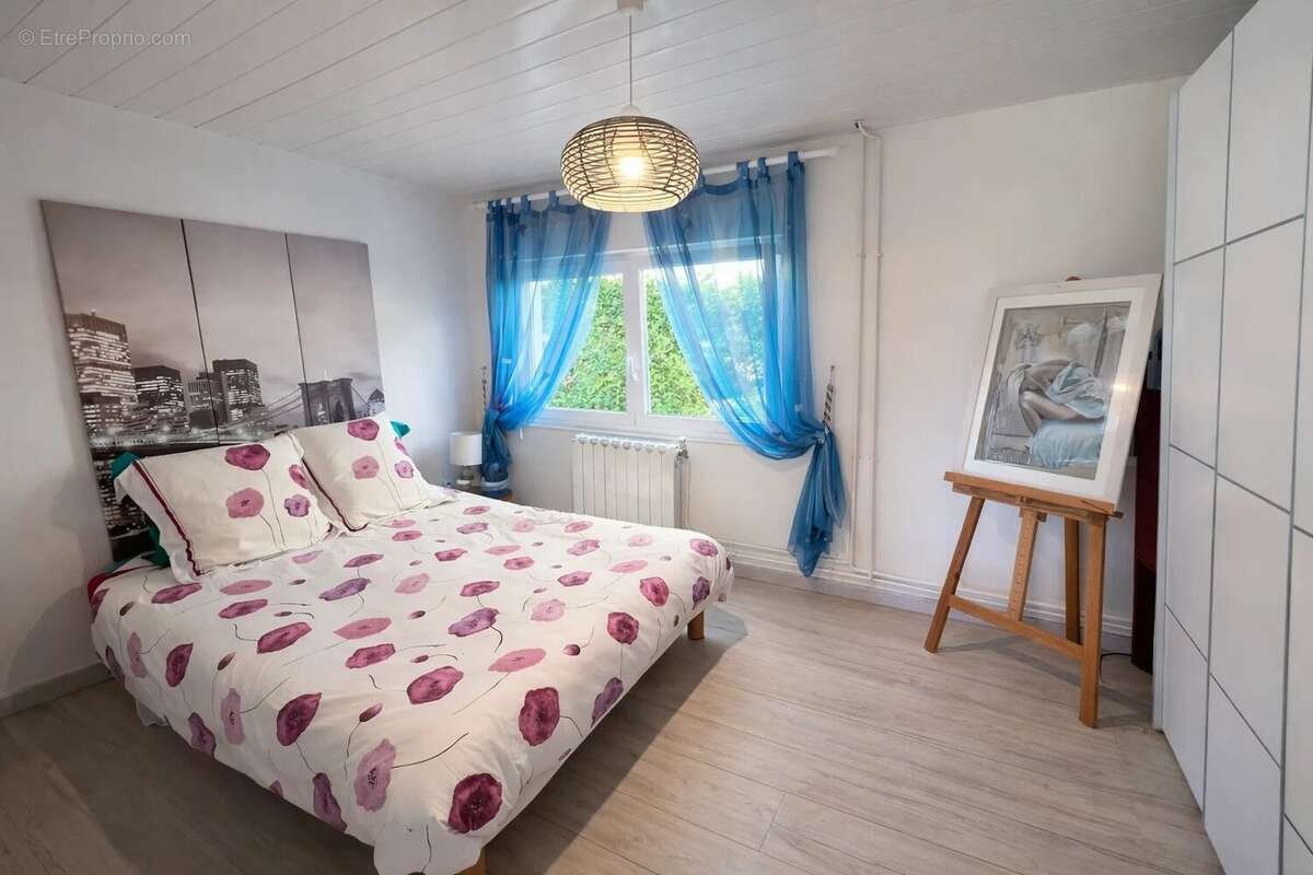 Maison à FONTENAY-TRESIGNY