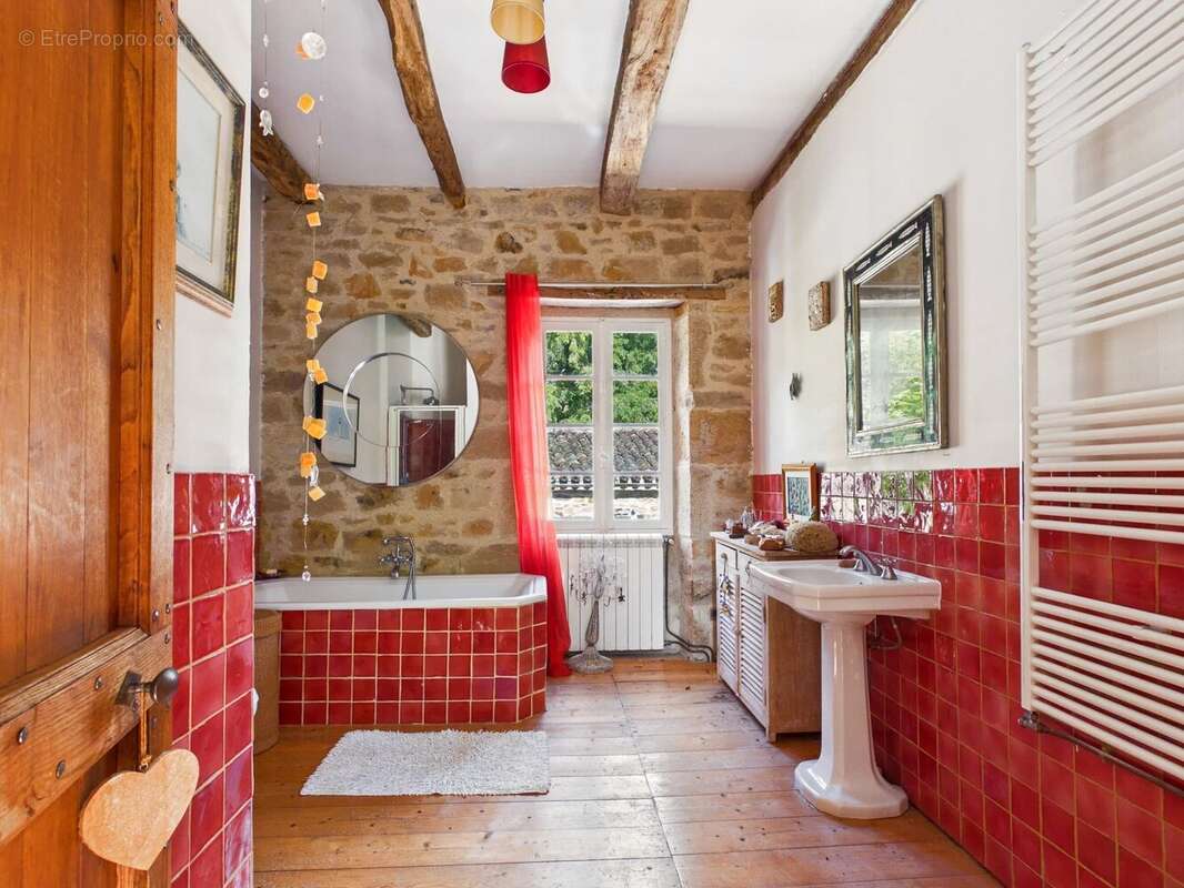 École restaurée du Quercy à couper le souffle près de Najac, avec gîte spacieux et piscine - photo 6