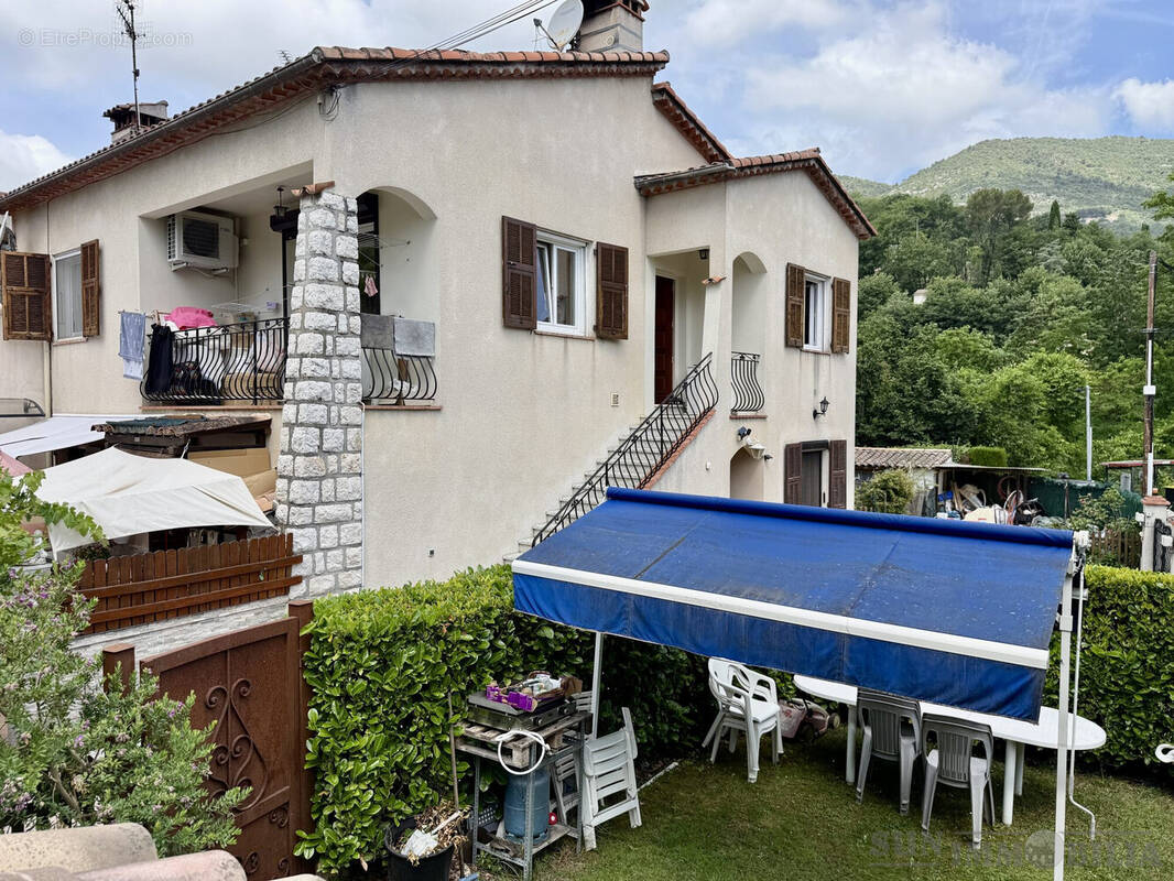 Appartement 87 m² à Saint-Jeannet  - photo 2