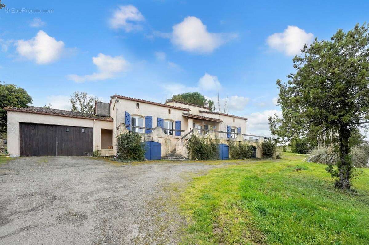 Maison à ENDOUFIELLE