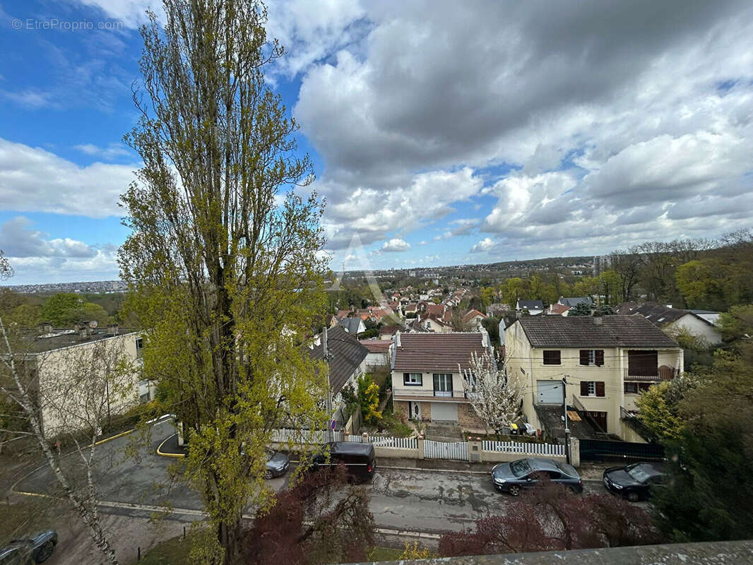 Appartement dernier etage refait a neuf residence standing - photo 7