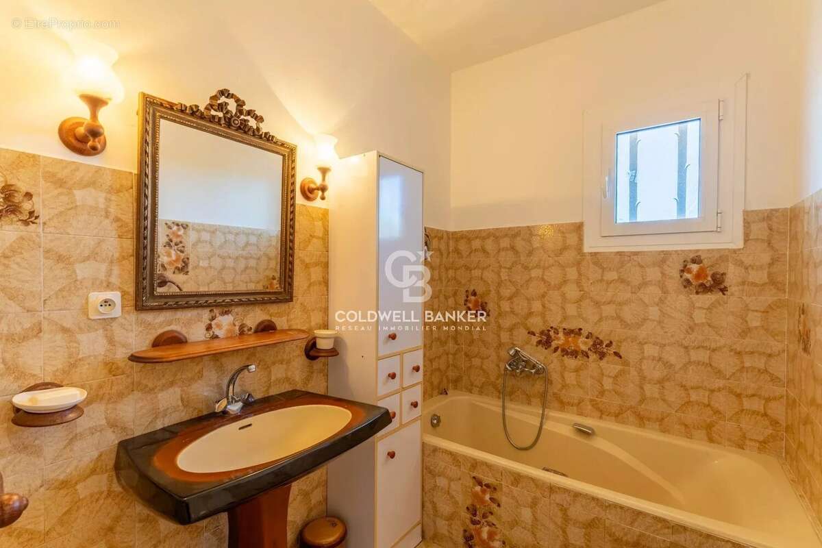 Maison à L'ILE-ROUSSE