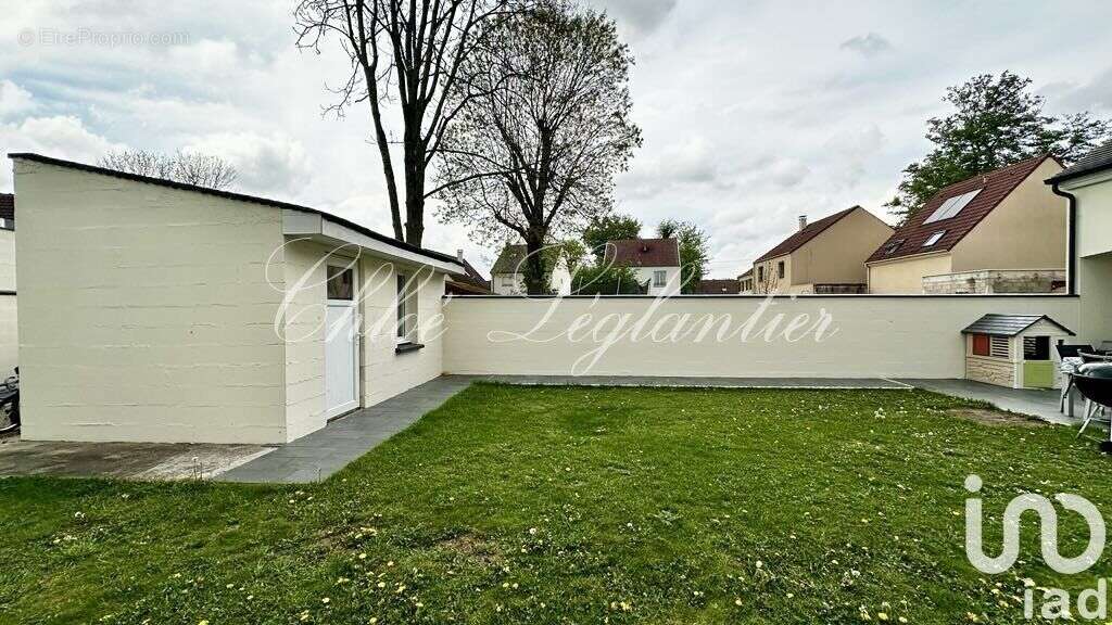 Photo 2 - Maison à PONTAULT-COMBAULT