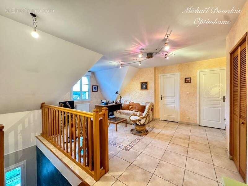 Maison à LA SUZE-SUR-SARTHE