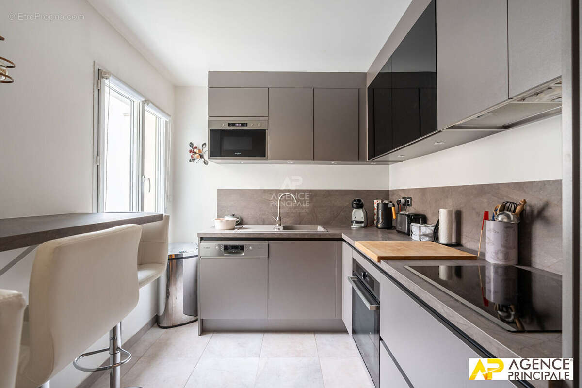 Appartement à MAISONS-LAFFITTE