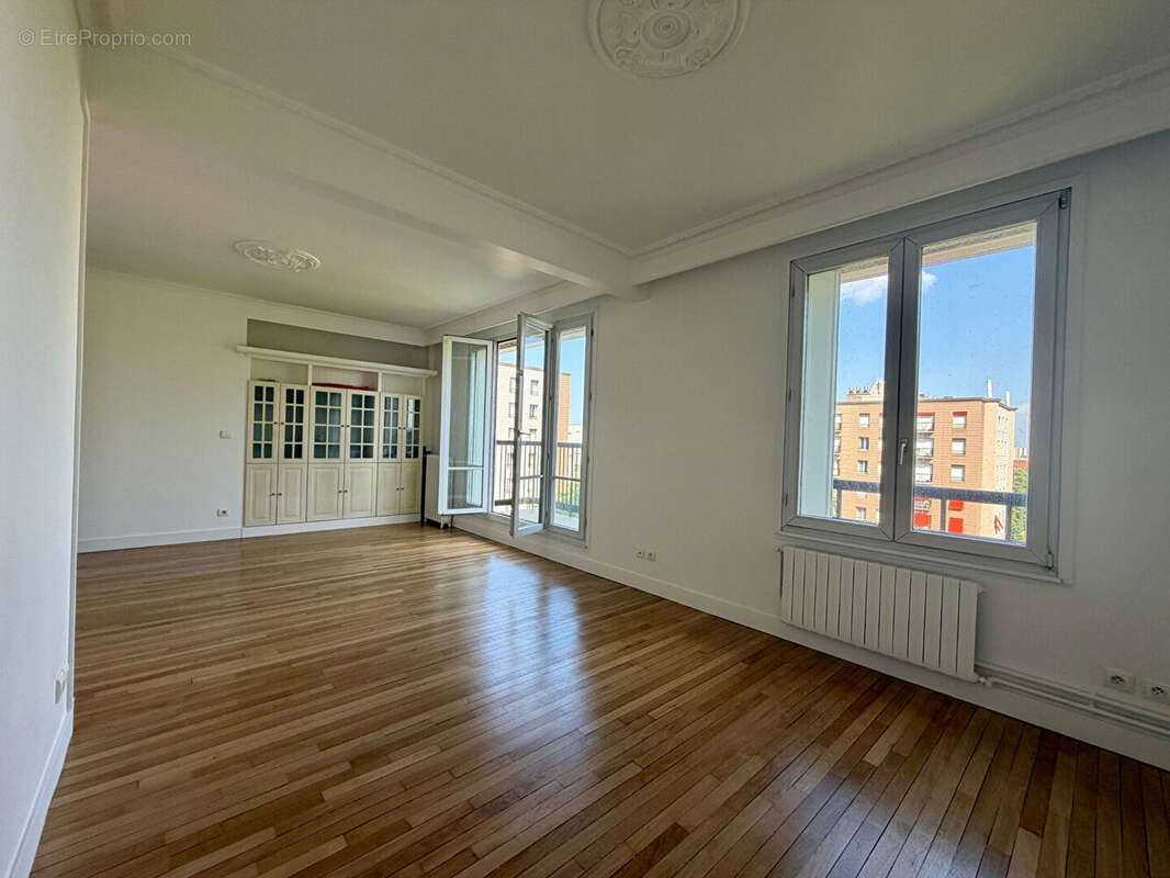Appartement à PARIS-20E