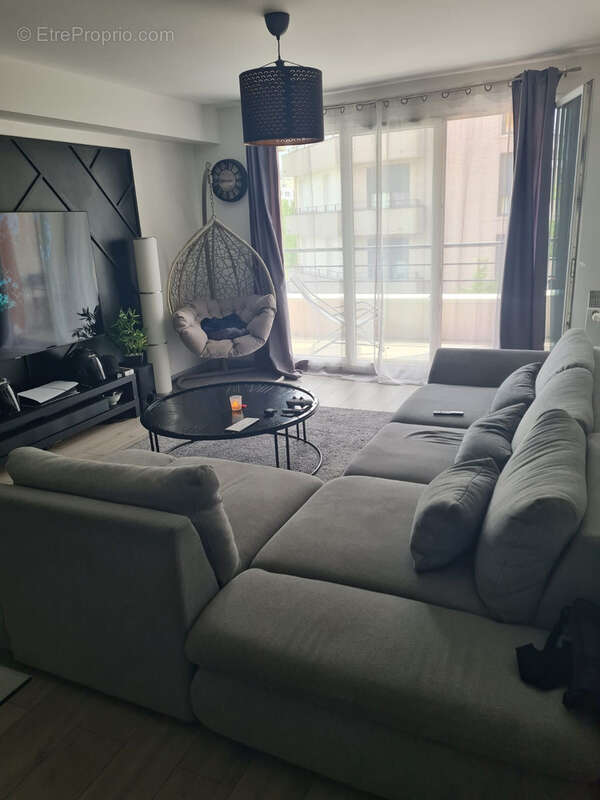 Appartement à FLEURY-MEROGIS