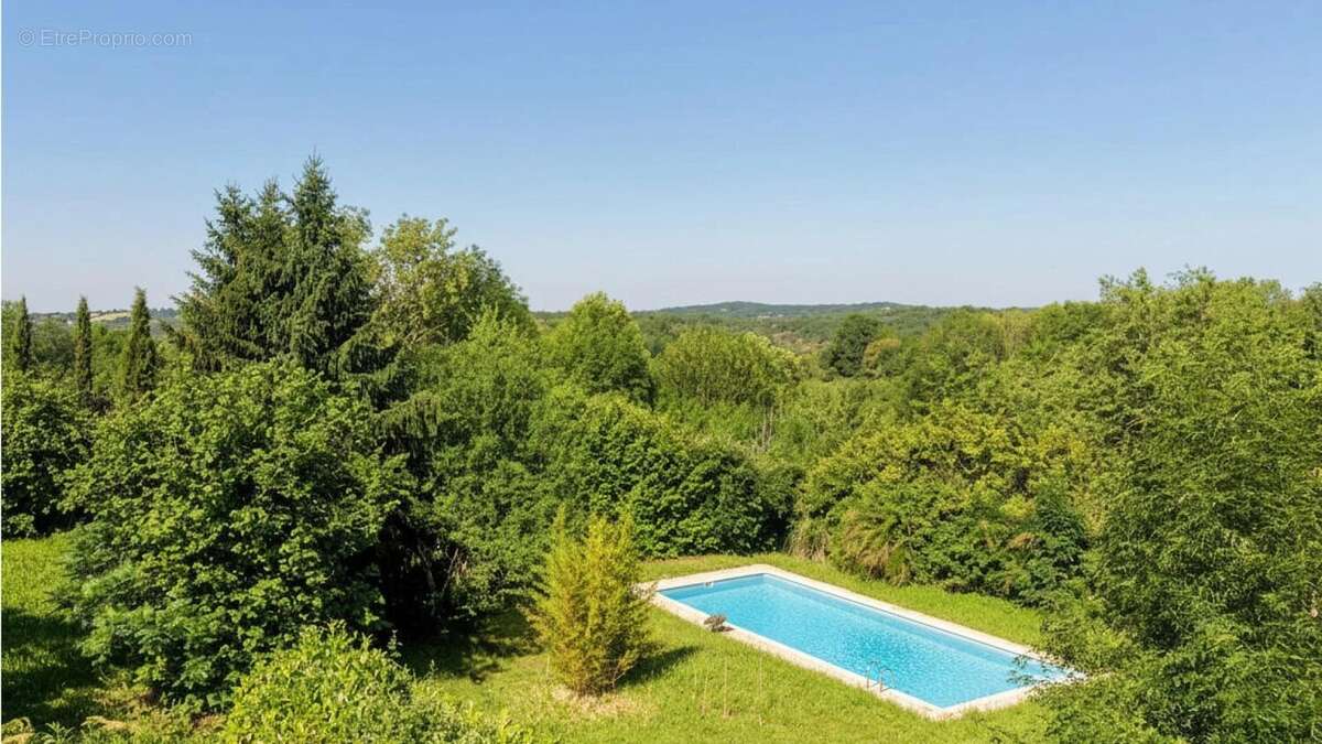 SECTEUR COEUR DE CAUSSE - Spacieuse Demeure, maison d'amis et gr - photo 2