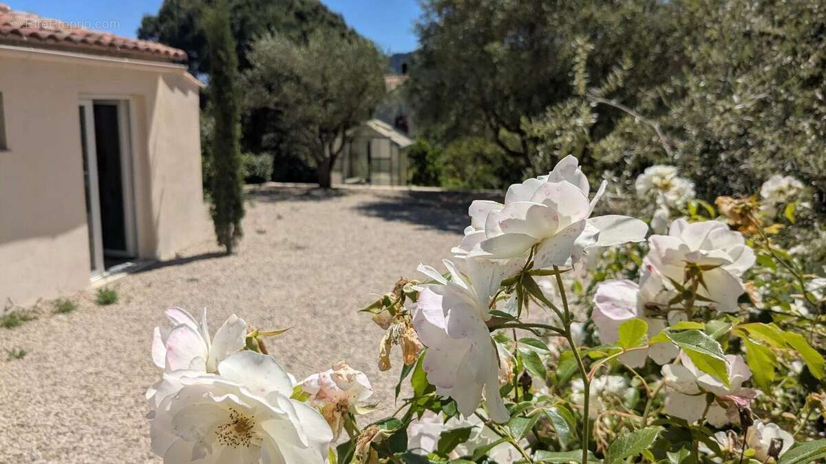 Maison à LES ADRETS-DE-L'ESTEREL