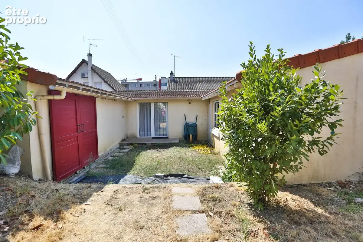 Maison 161 m² à Noisy-Le-Grand  - photo 9